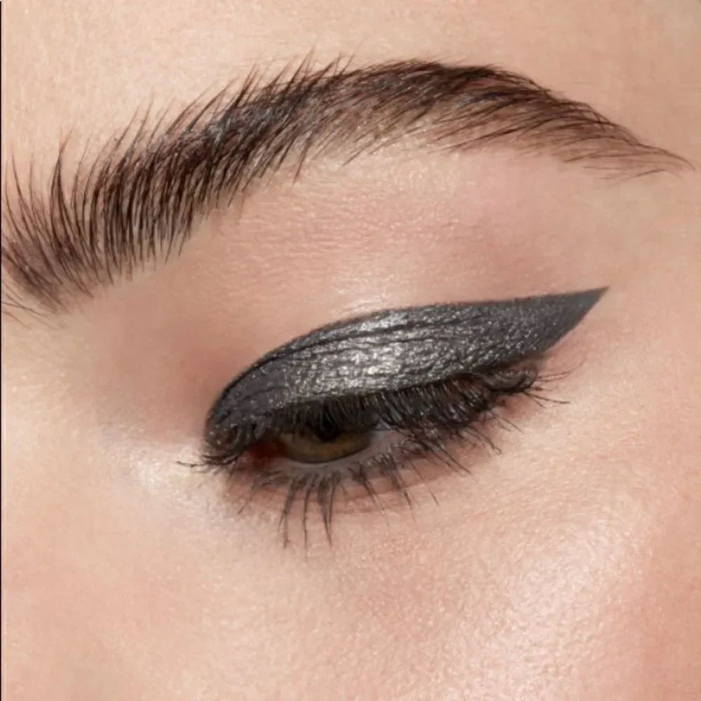 Stila Shimmer&Glow LiquidEyeshadowVividLabradorite 